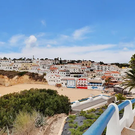 Carvoeiro Beach By Homing アパート *